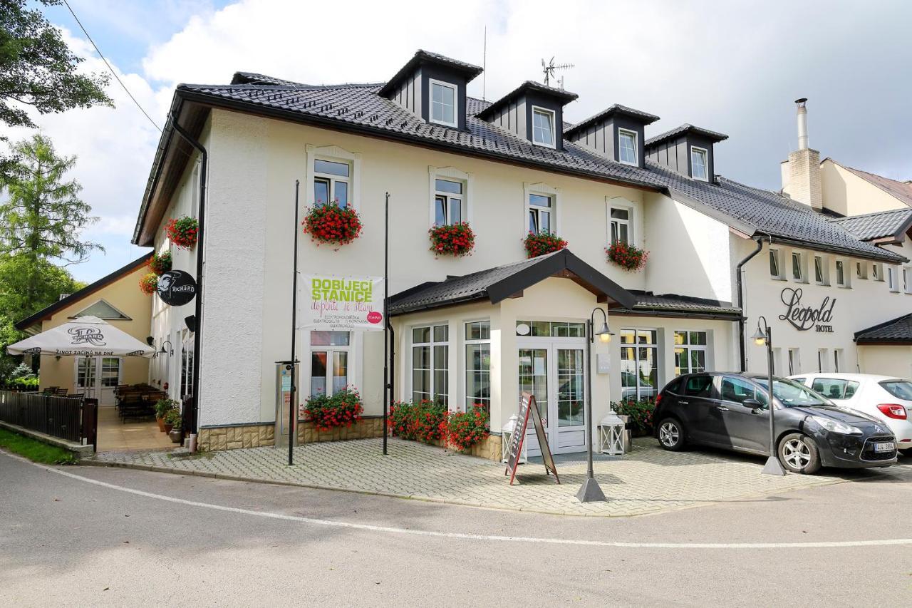 Hotel Leopold Račín Extérieur photo